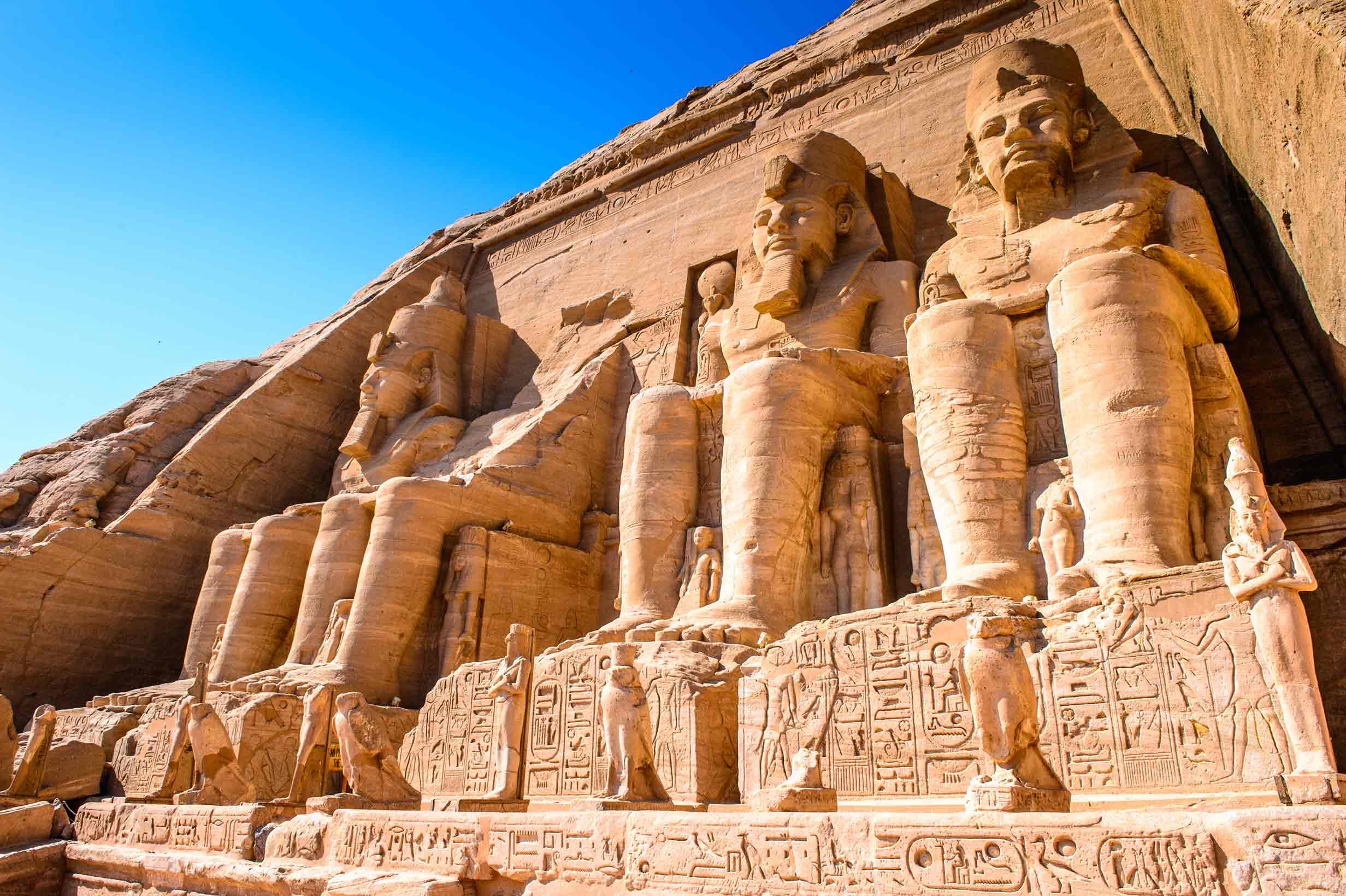 Day Tour From Aswan to Abu Simbel By Private Car